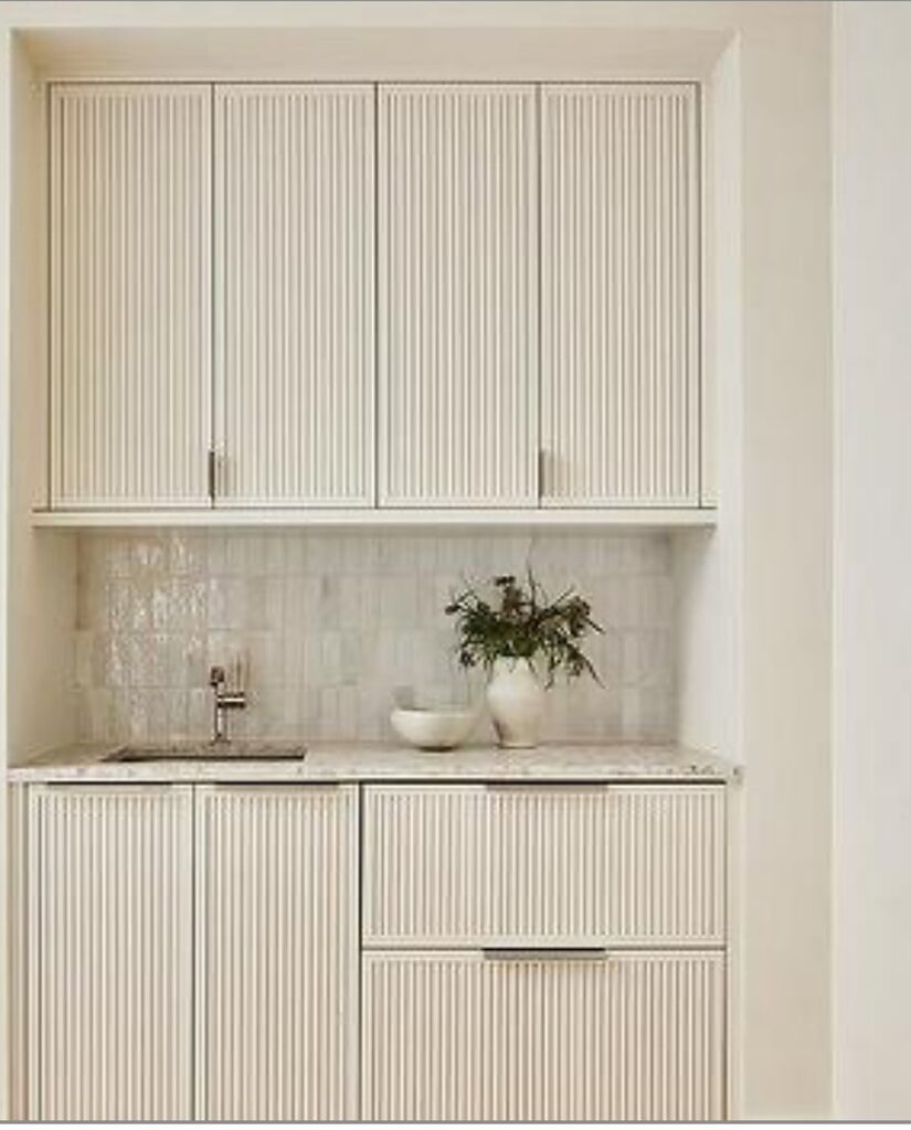 Off-White Reeded Cabinet Fronts