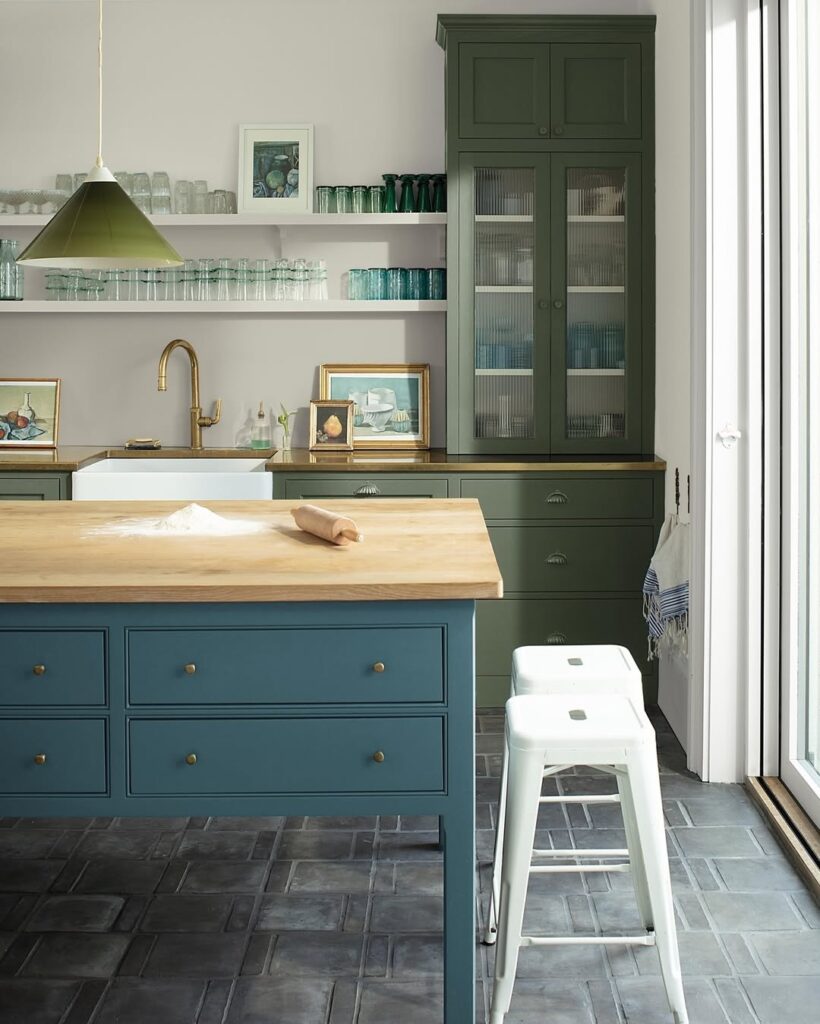 Forest Green and Teal Cabinets
