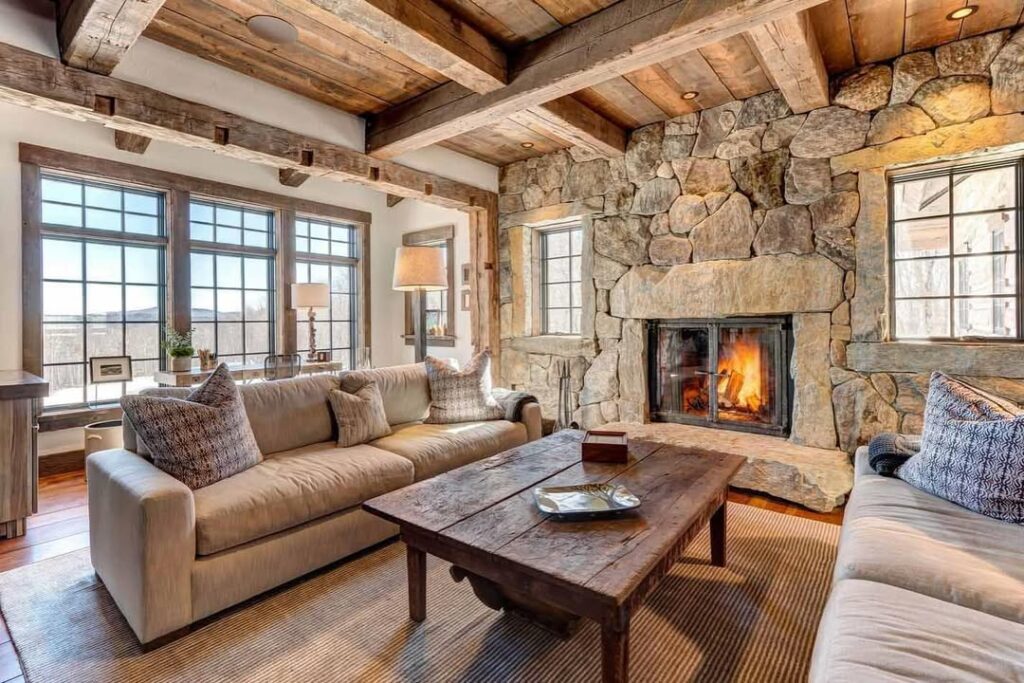 Mountain Stone Lodge Living Room