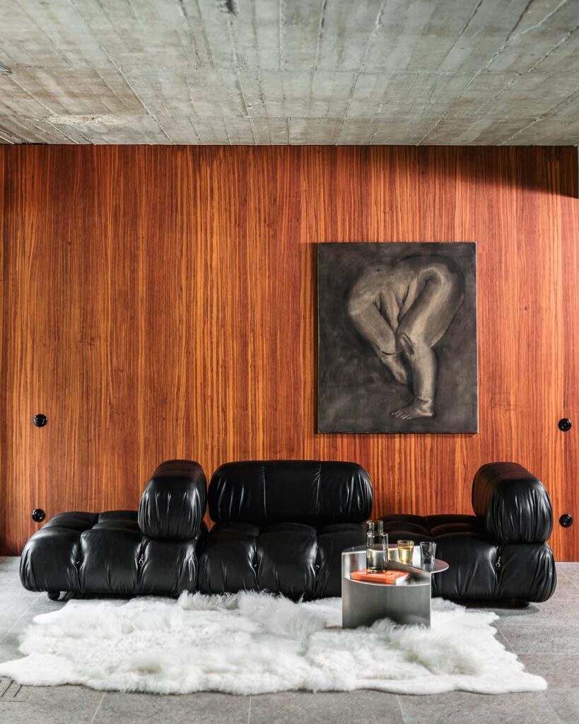 Sculptural Minimal Retro Den