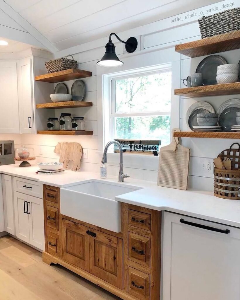 Wide Apron-Front Farmhouse Sink