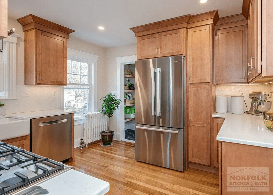 Stainless Steel Appliances with Maple Cabinets