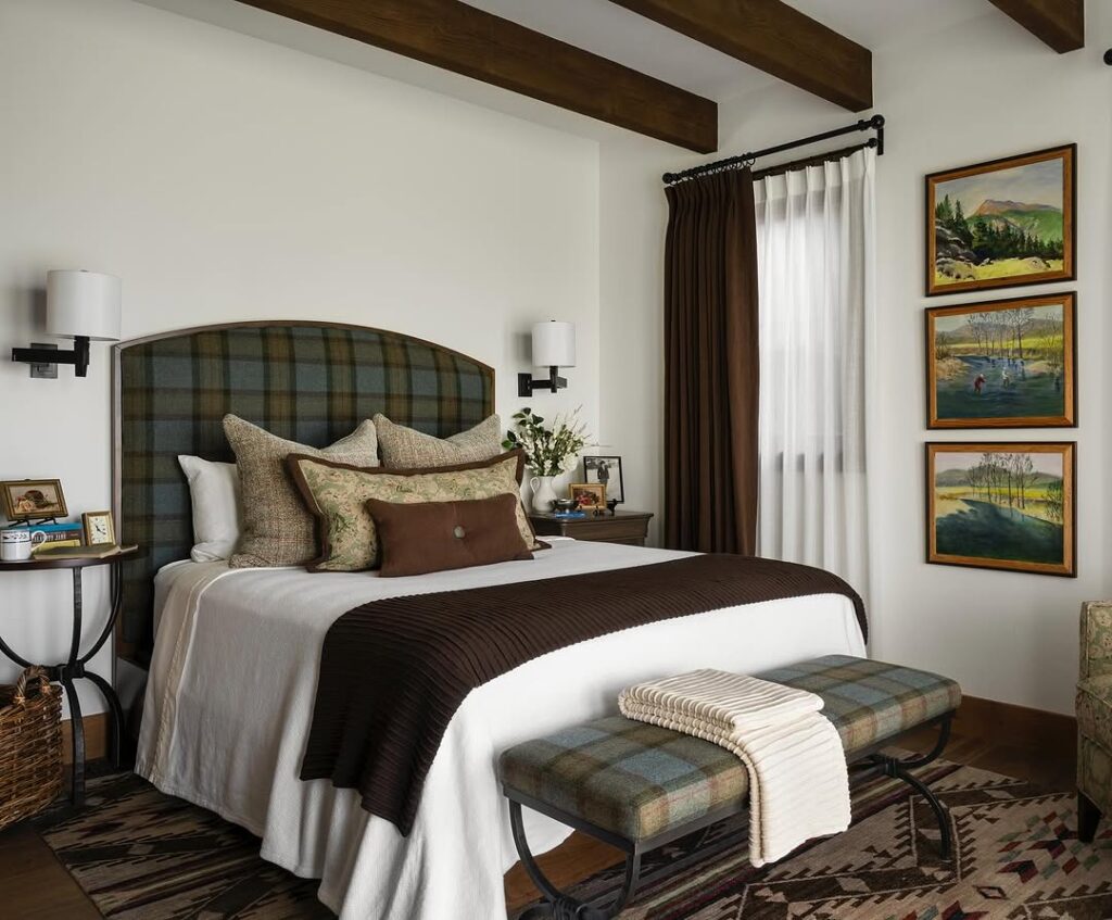 Academia Tartan Retreat