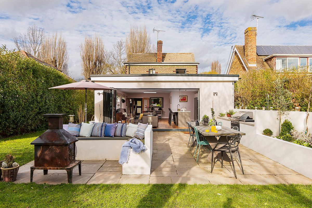 5 Hottest Outdoor Decor Trends for Spring and Summer