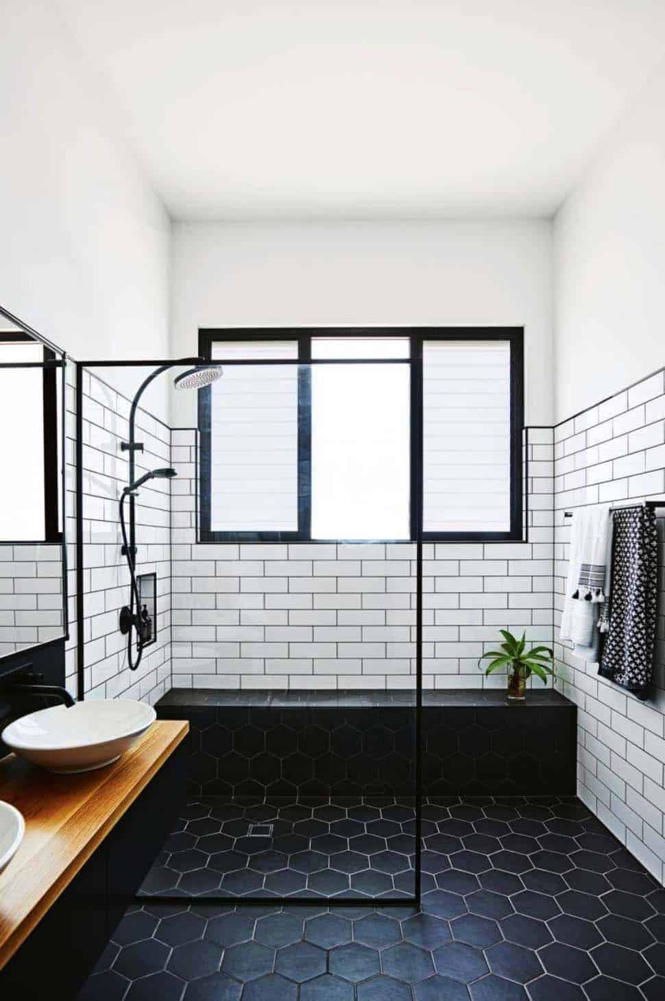 black amd white tub