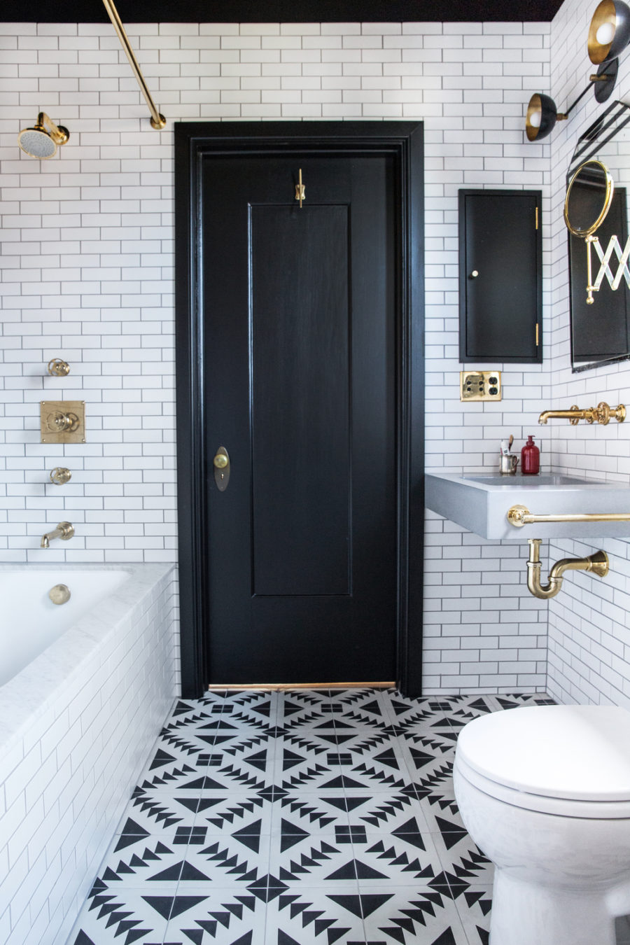 Black and white small bath