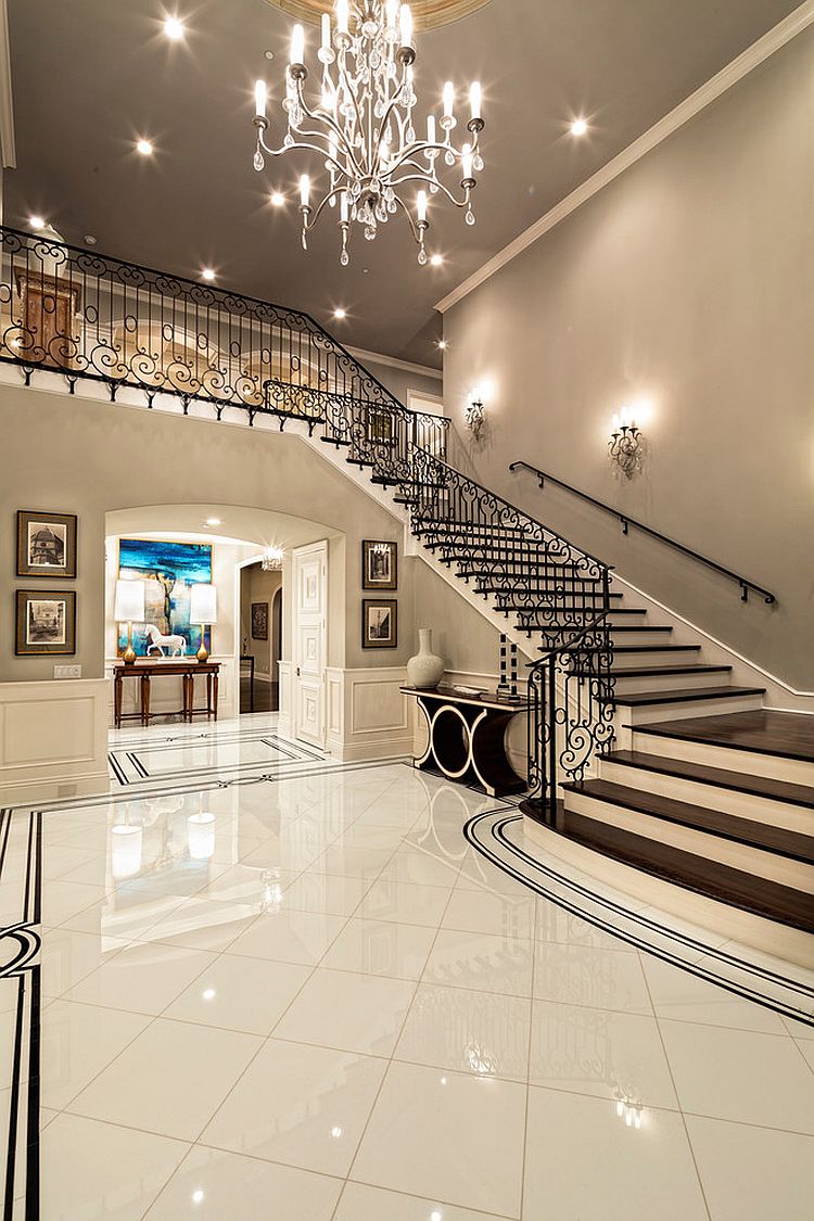 Bright and brilliant entry with a modern Mediterranean style [Design: Jennifer Bevan Interiors]