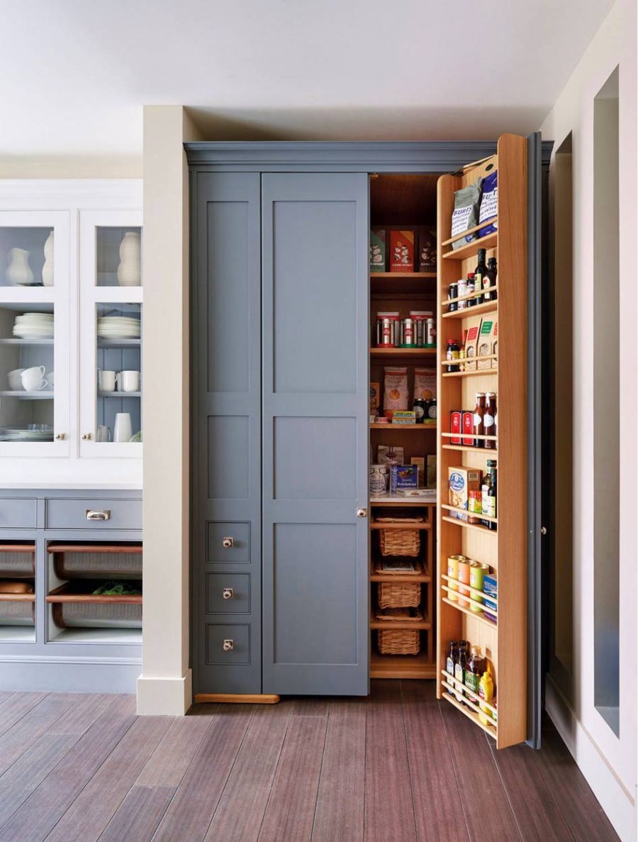 Closet pantry