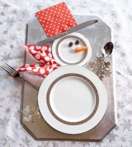 20 Colorful Christmas Tabletop Decor Ideas