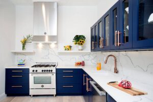 20 Trendy Spring Kitchen Cabinet Colors to Try
