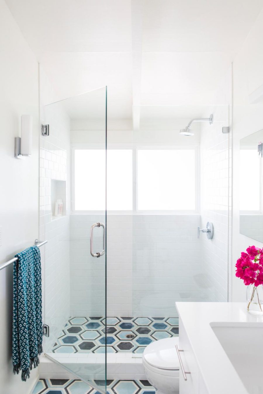Cool breezy bath design by Susie Herr