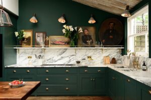 20 Gorgeous Dark Green Kitchen Ideas You’ll Love