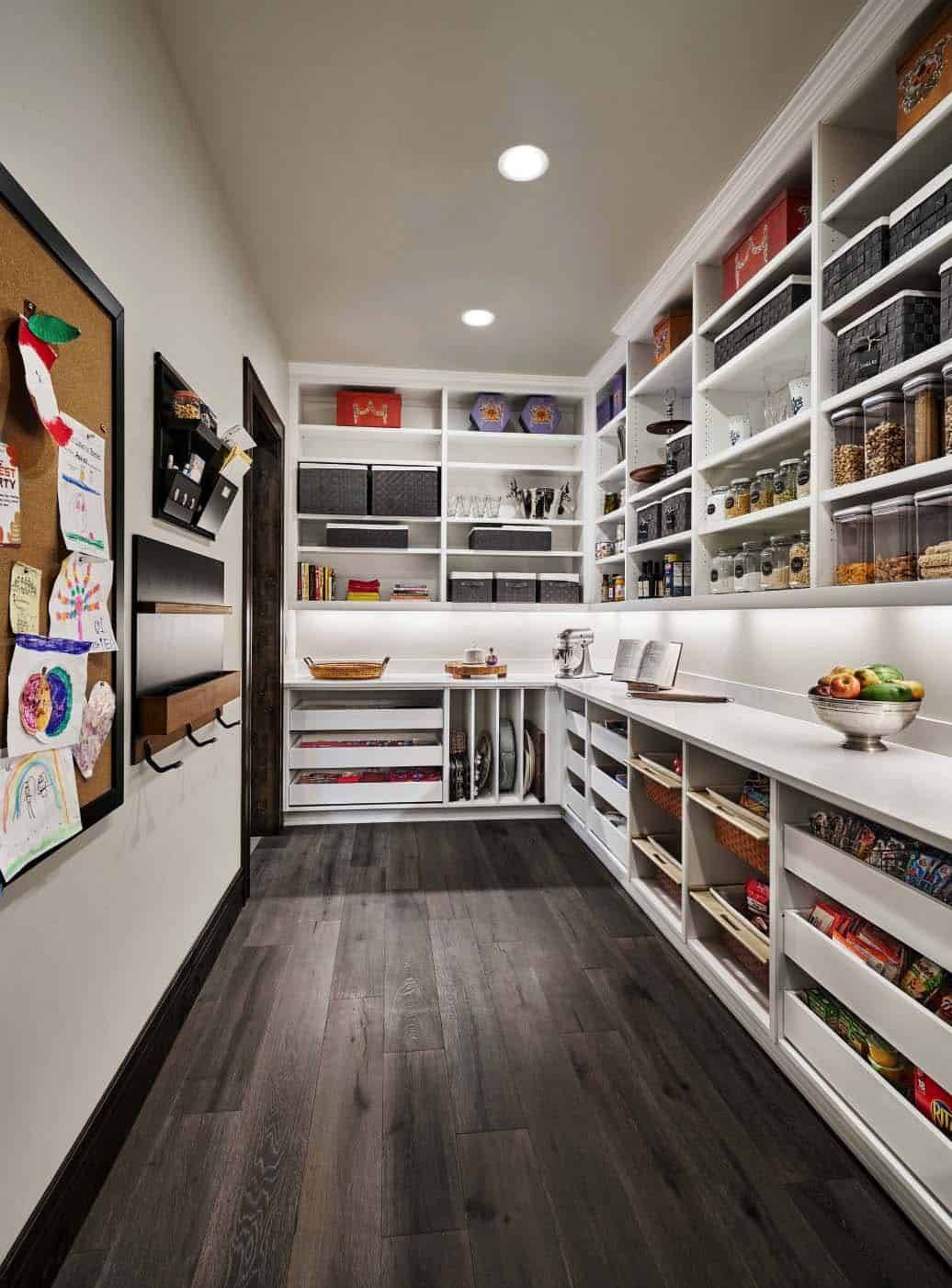 Kitchen storage with mail assortment section