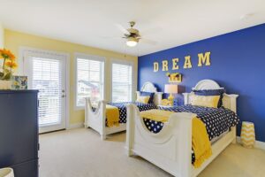 20 Timeless Kids’ Rooms in Yellow and Blue