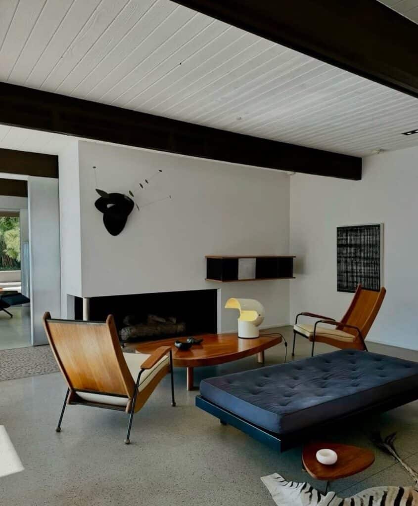 Minimalist Mid-Century Flush Fireplace