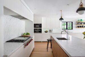 20 On-Trend White and Wood Farmhouse Kitchens