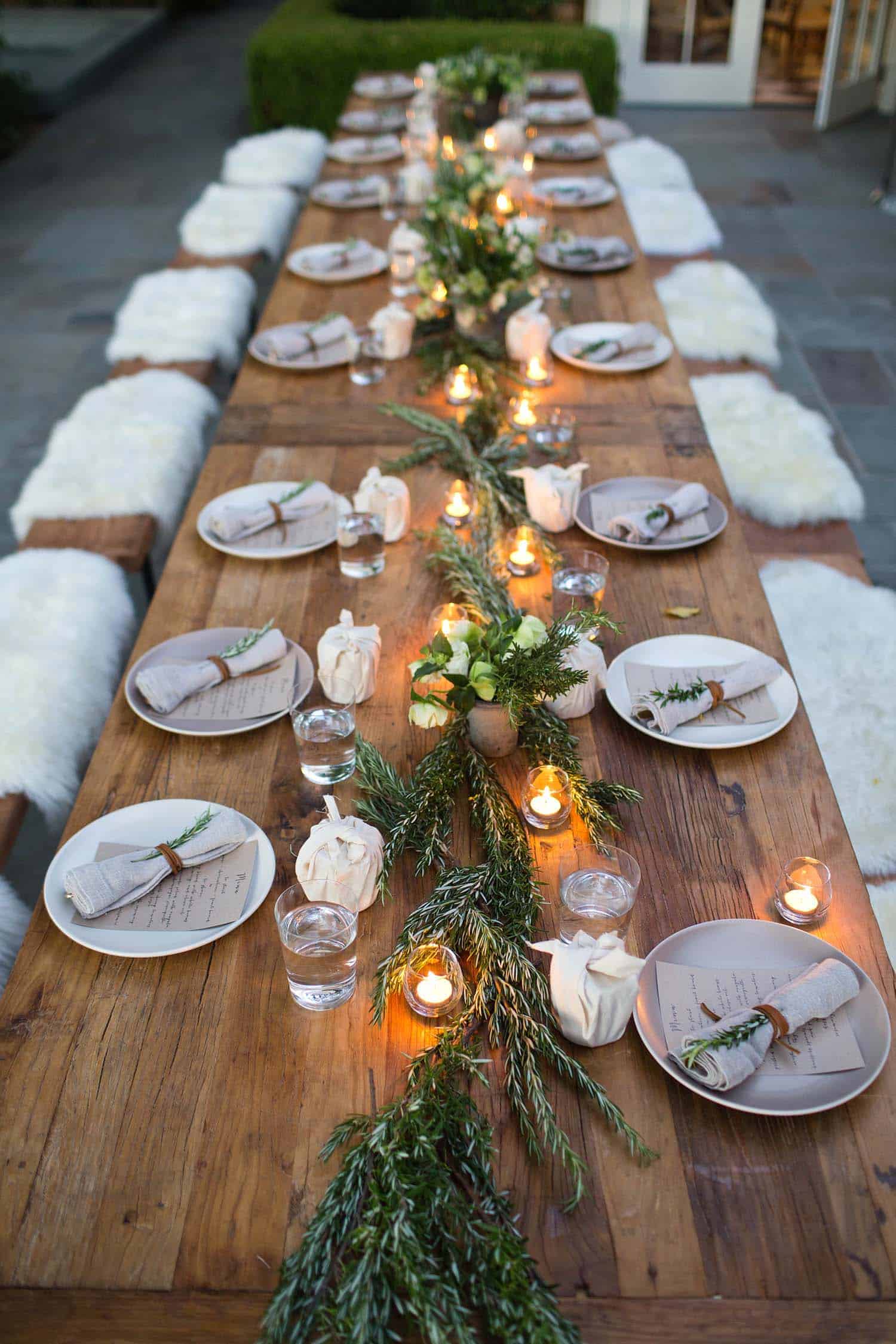 10 Enchanting Christmas Table Setting Ideas You’ll Love