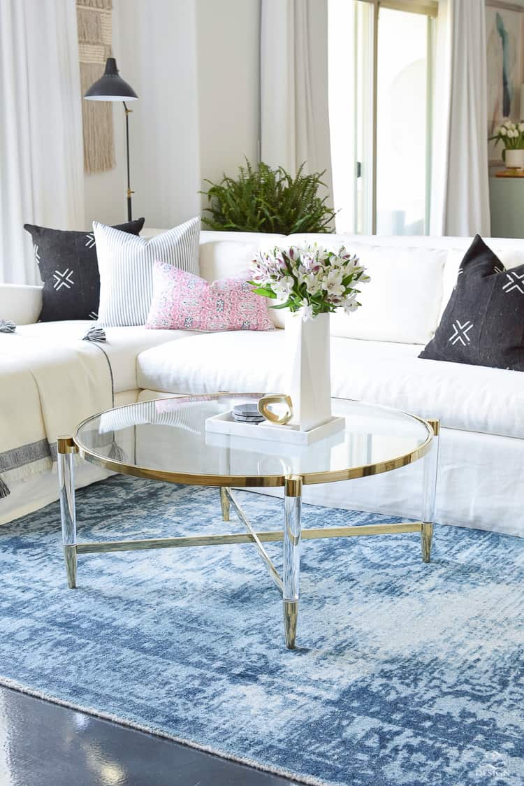 15 Stylish Coffee Table Ideas for Small Apartments