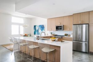 25 Dreamy Wood and White Kitchen Ideas