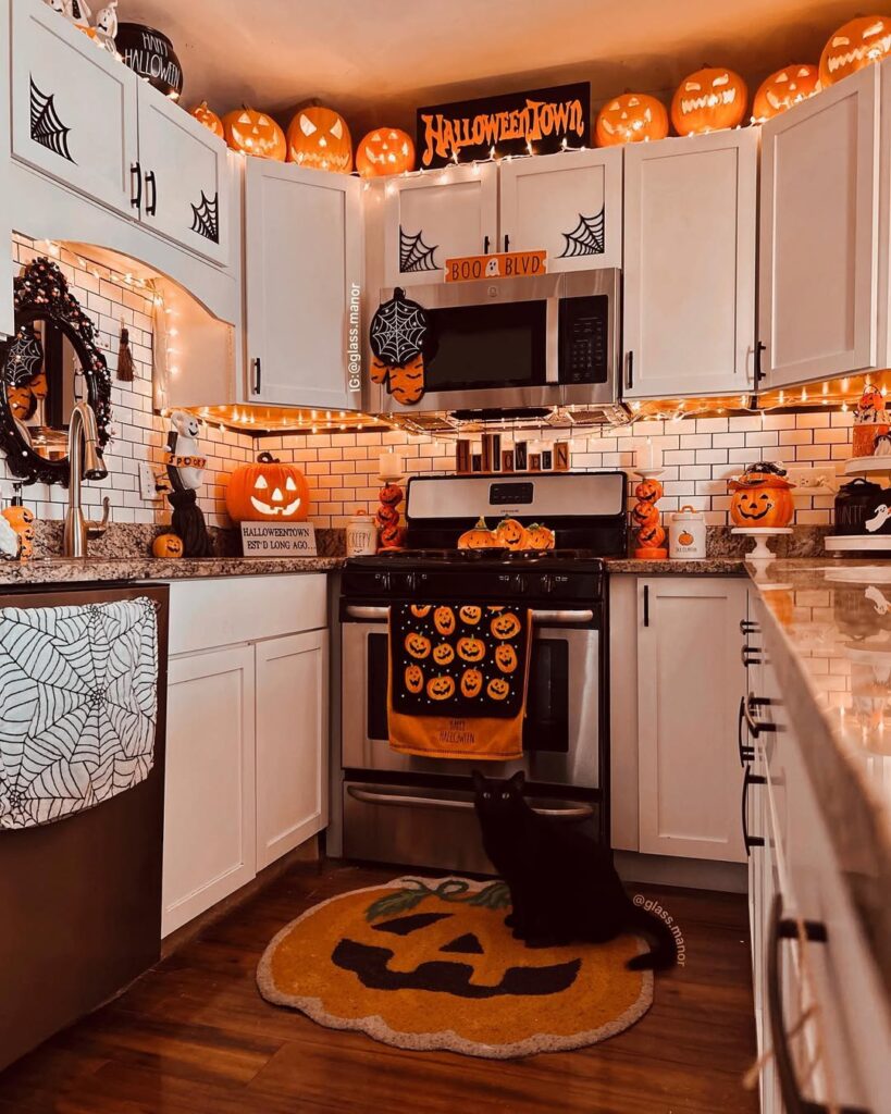 Halloween Pumpkin Kitchen