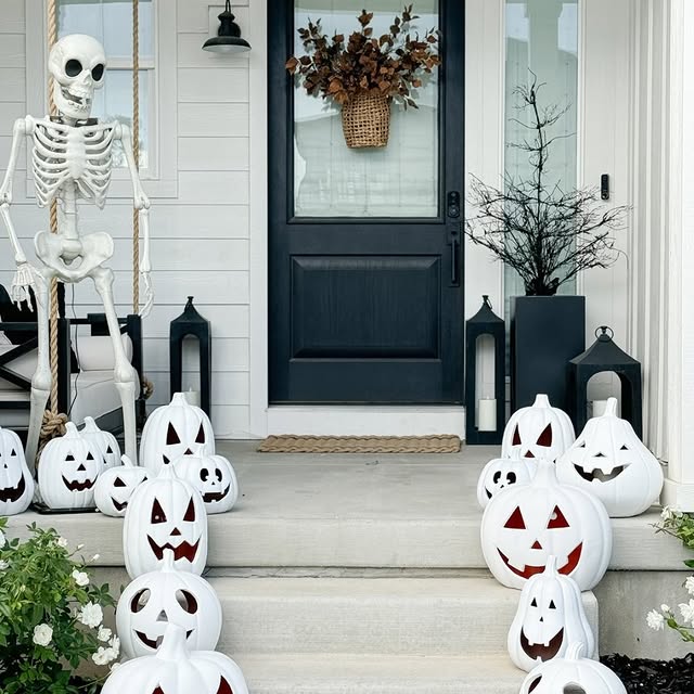 Monochrome Ghoul Porch Decor