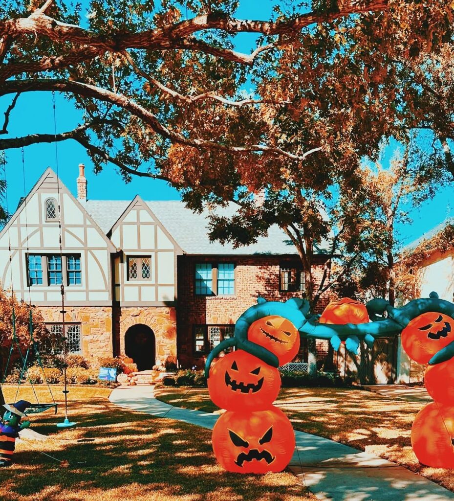 Pumpkin Inflatable Walkthrough Archway