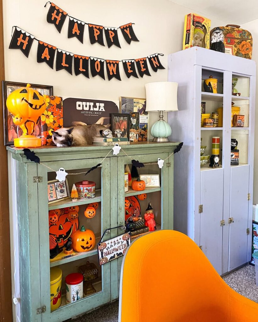 Retro Halloween Cabinet Collection