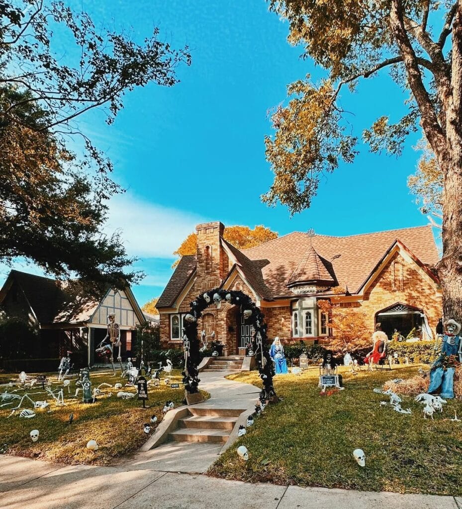 Skeleton Manor on the Lawn
