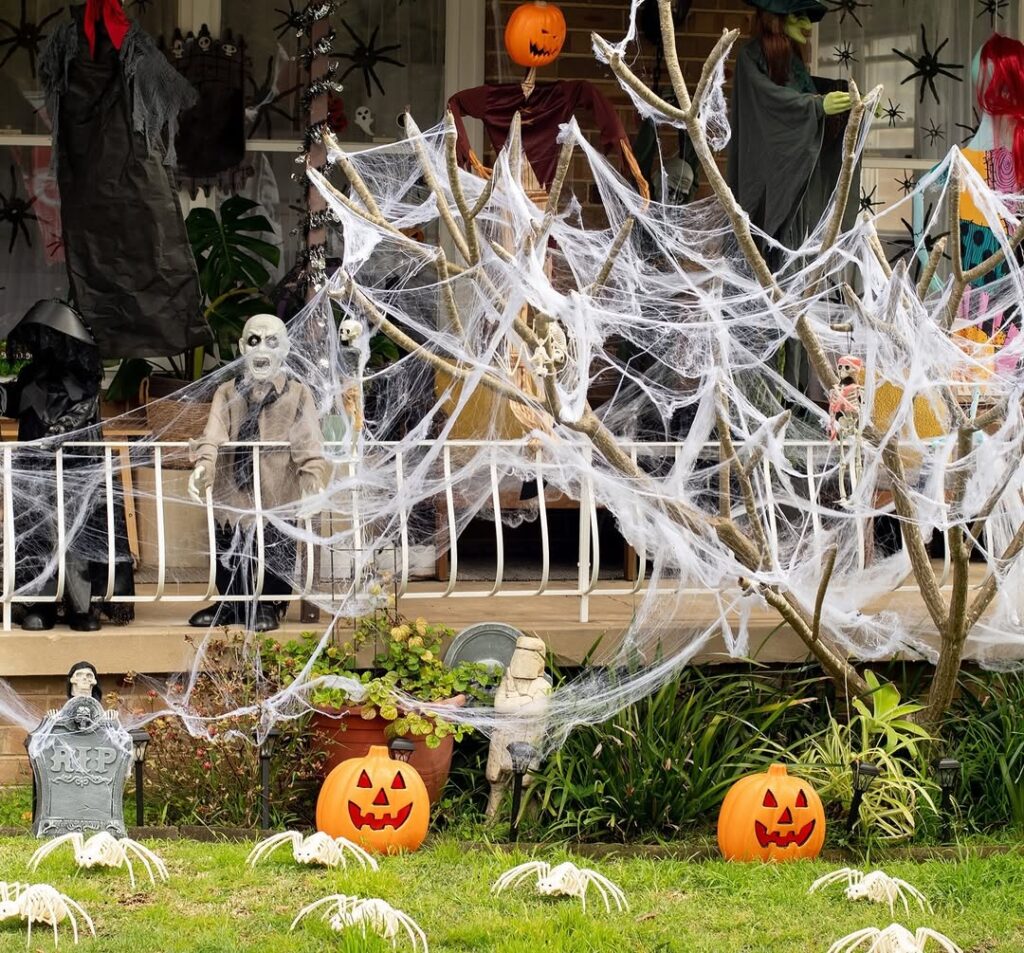 Undead Webbed Porch