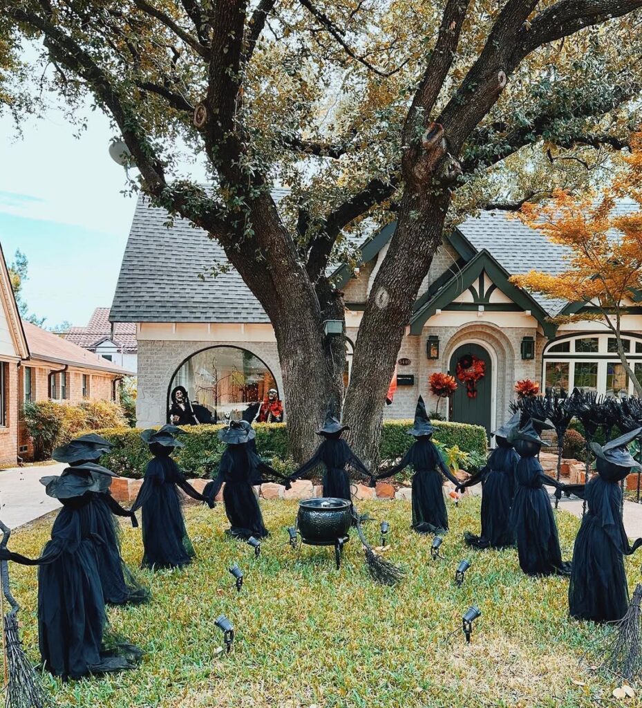 Witch Ritual Lawn Circle