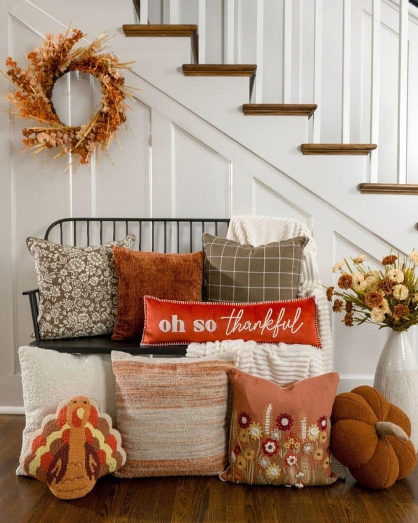 Entry Bench with a Thankful Pillow