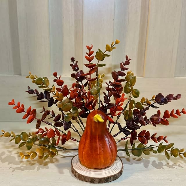 Eucalyptus Feather Gourd Turkey
