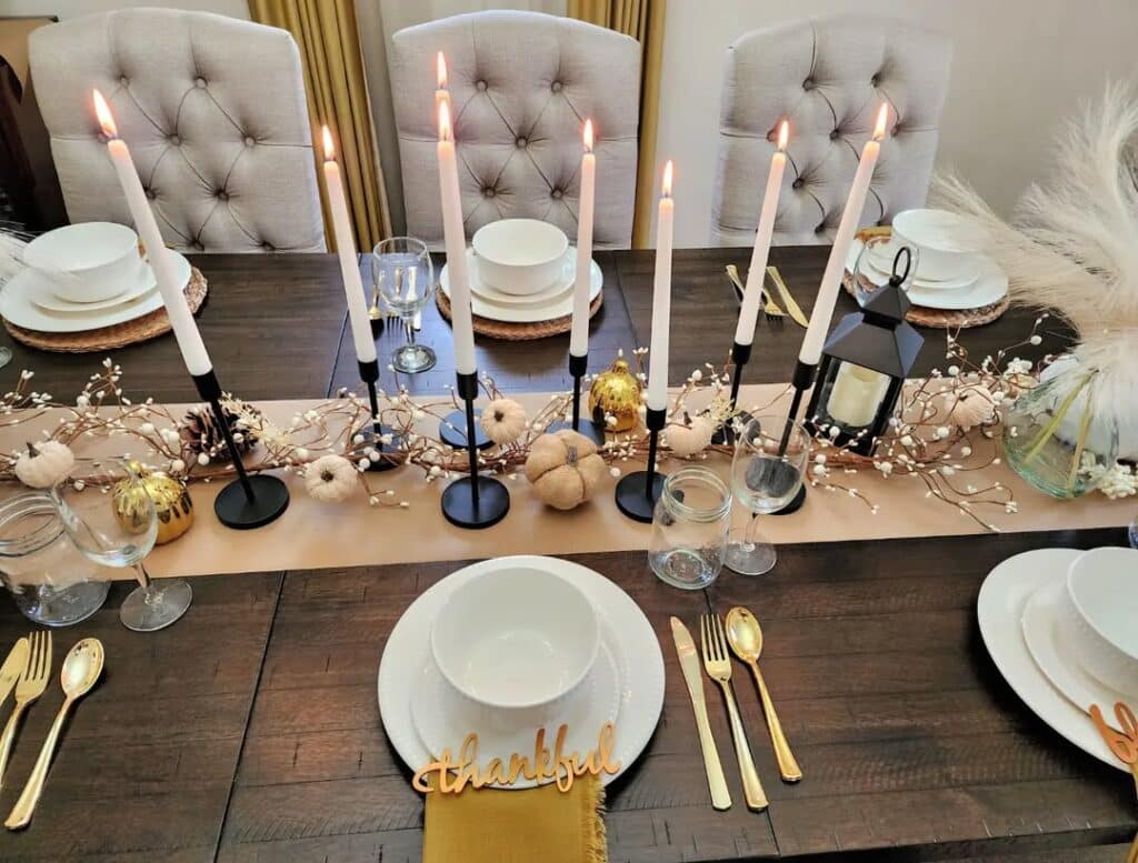 Neutral Minimalist Thankful Tablescape