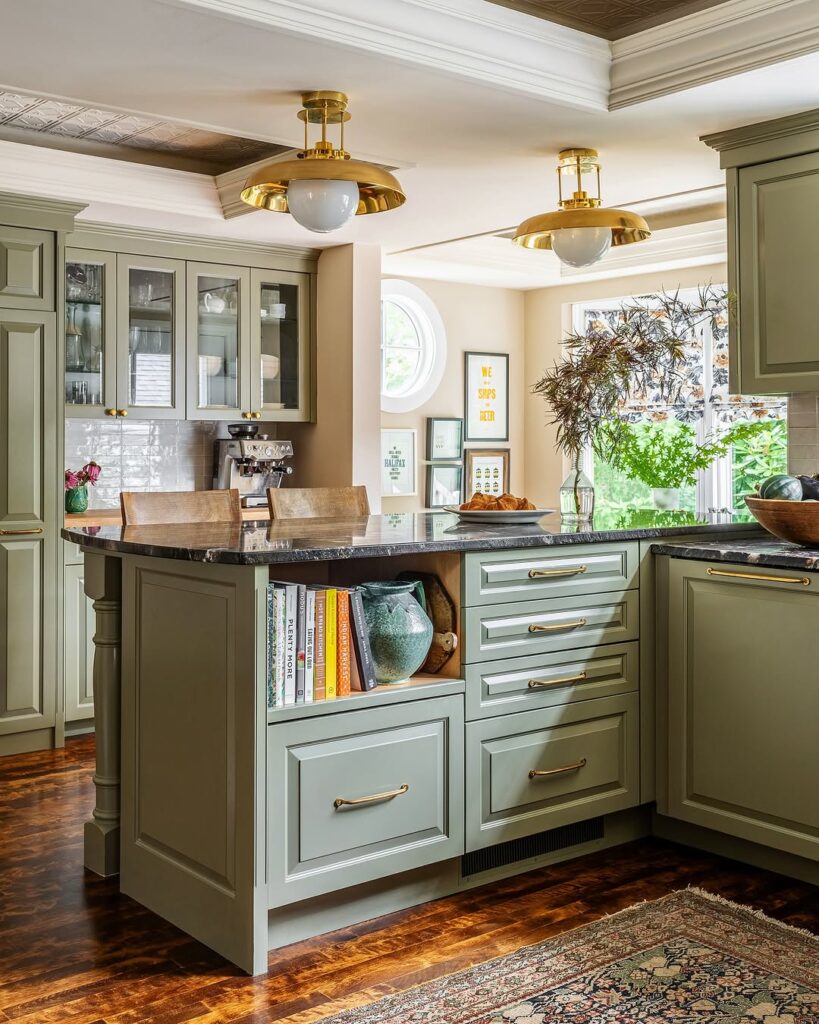 Sagewood Kitchen Glow