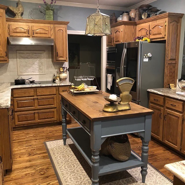 Retro Kitchen Details