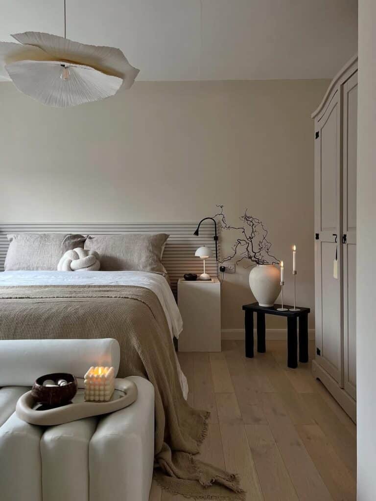 Sculptural Decor with Candlelit Neutrals