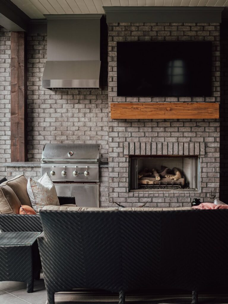 Charcoal Brick Hearth for Media