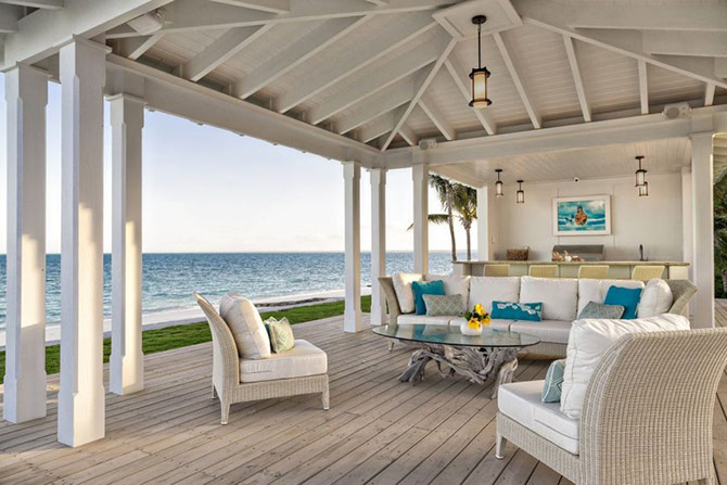 hamptons style deck