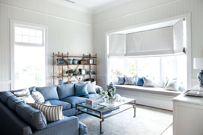 hamptons style lounge room