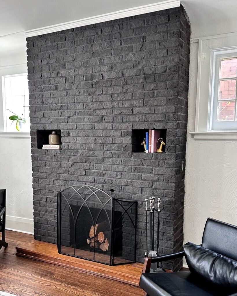 Hearth made of charcoal brick with niches