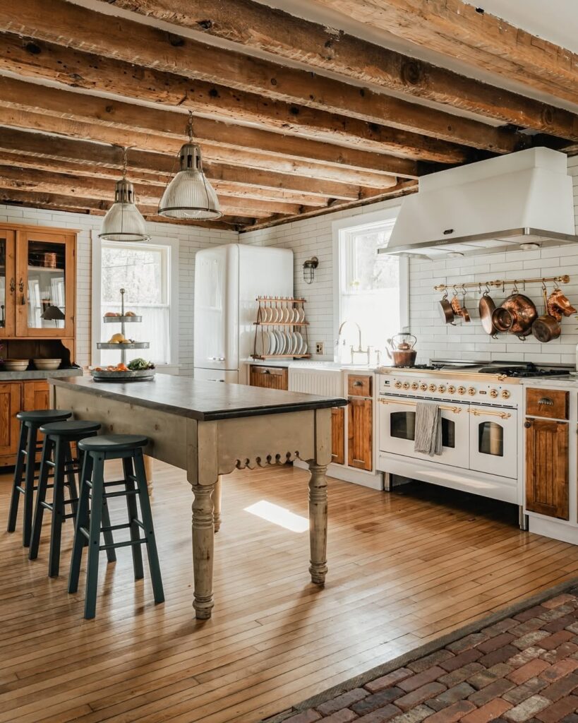 Full Wood Interiors