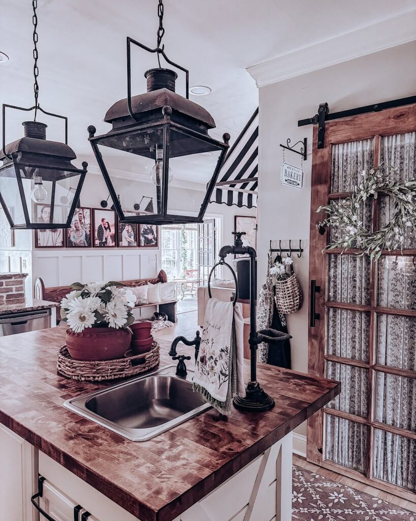 Vintage Kitchen Lighting