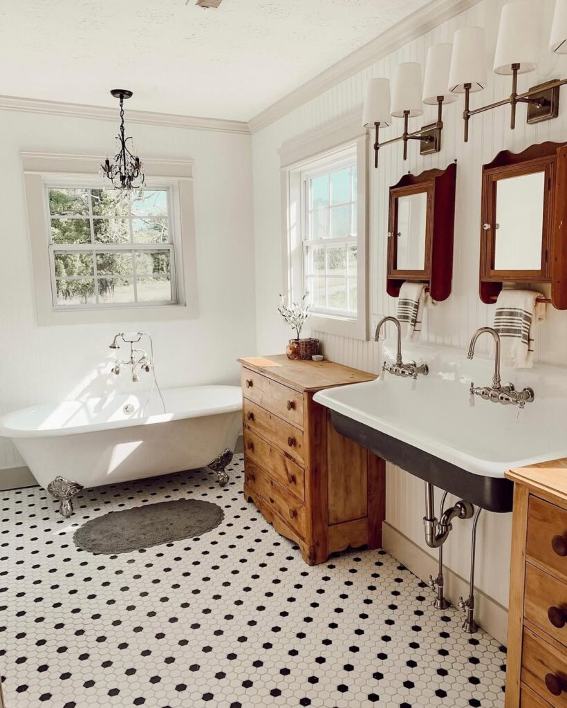 Cottage Clawfoot Washstand