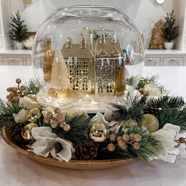 Gold Snow Globe Glow