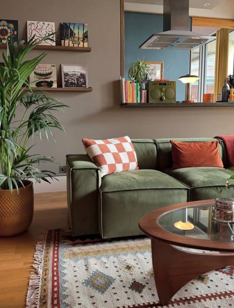 Green Lounge in a Modern Desert Style