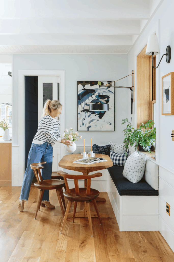Integrated Breakfast Nook