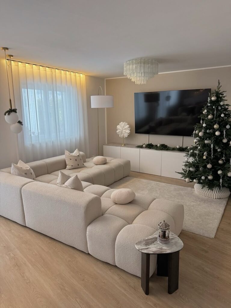 Low Soft Cloud Sectional