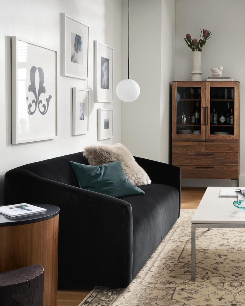 Minimalist Sleek Lounge