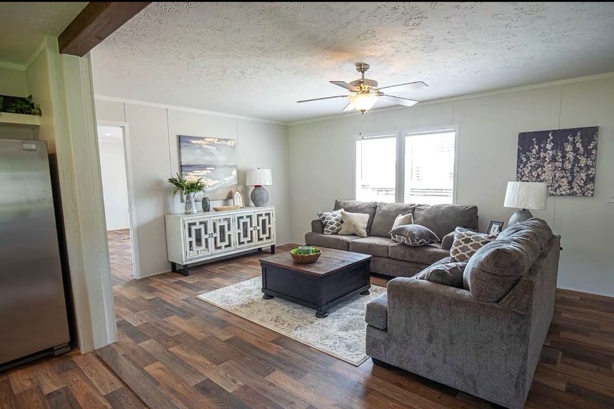Mobile Lounge Storage in Warm Neutrals