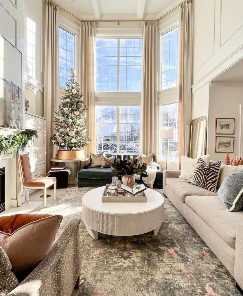 Modern Luxury Holiday Living Room With Towering Windows